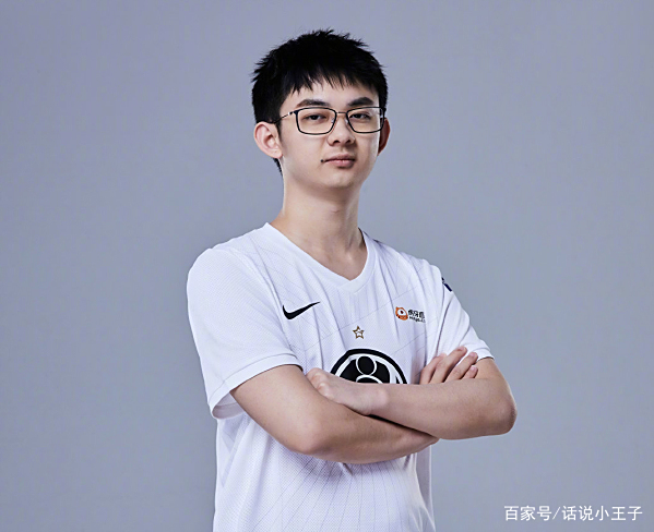海德体育-Uzi连续十五场比赛得分超过比赛局势复杂，利物浦不断突破！